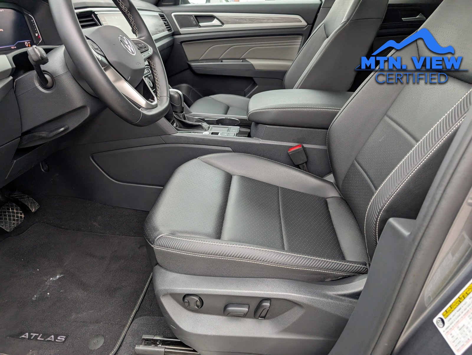 Used 2023 Volkswagen Atlas Cross Sport SE image 18