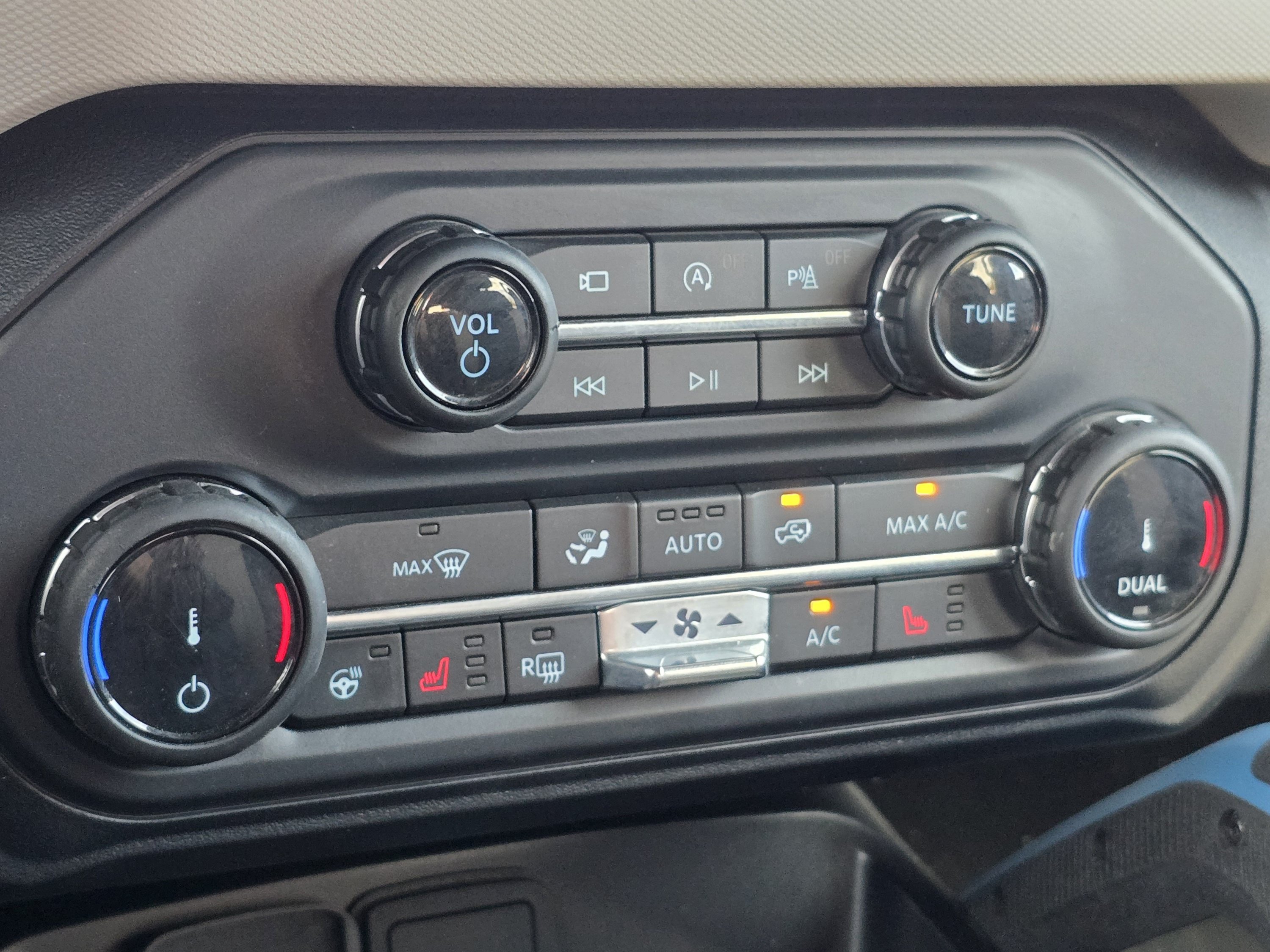 Used 2022 Ford Bronco Wildtrak AWD/4WD image 17