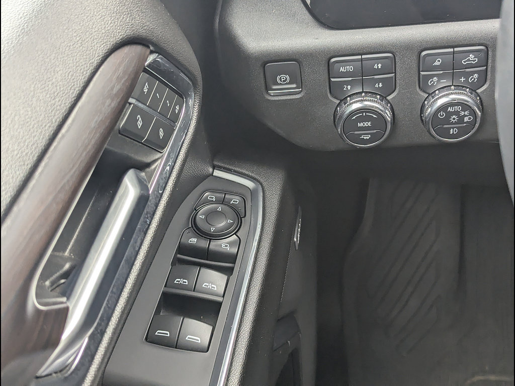 Used 2024 GMC Sierra 1500 SLT w/ SLT Premium Plus Package AWD/4WD image 27