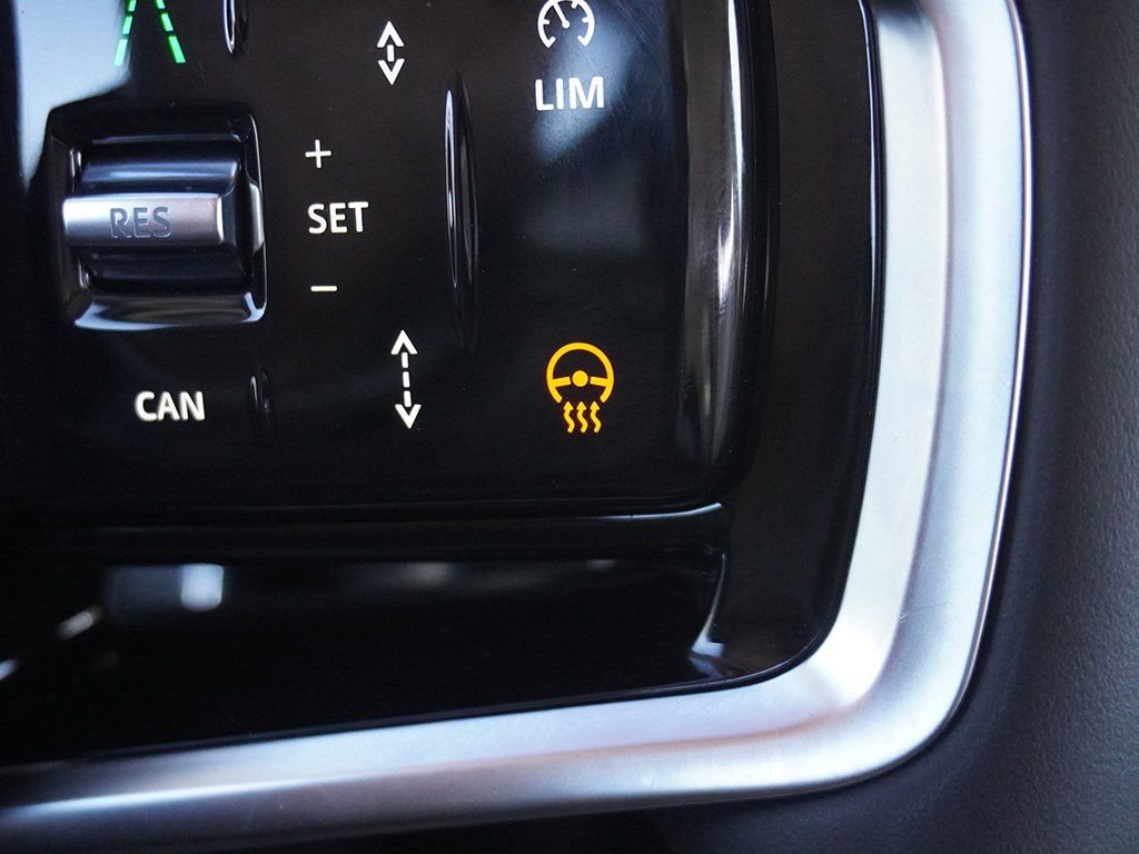 Used 2024 Land Rover Discovery Sport S image 54