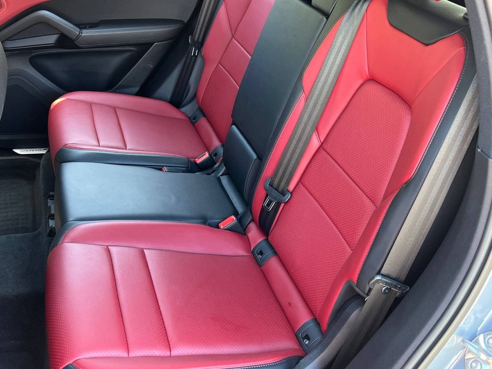 Certified 2024 Porsche Cayenne S AWD/4WD image 18