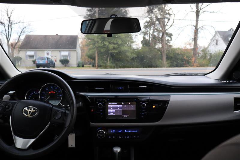Used 2014 Toyota Corolla LE image 16