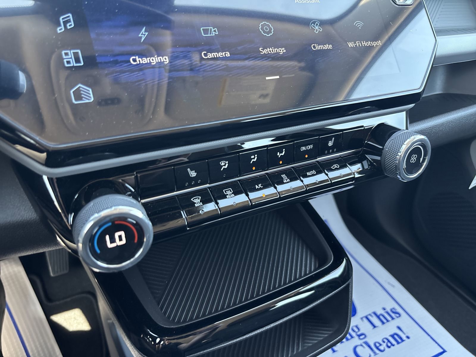 New 2027 Chevrolet Bolt LT w/ Comfort Package image 18