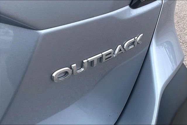 Used 2025 Subaru Outback Premium AWD/4WD image 8