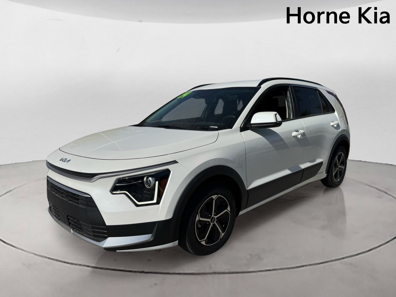 Certified 2024 Kia Niro EX FWD image 7