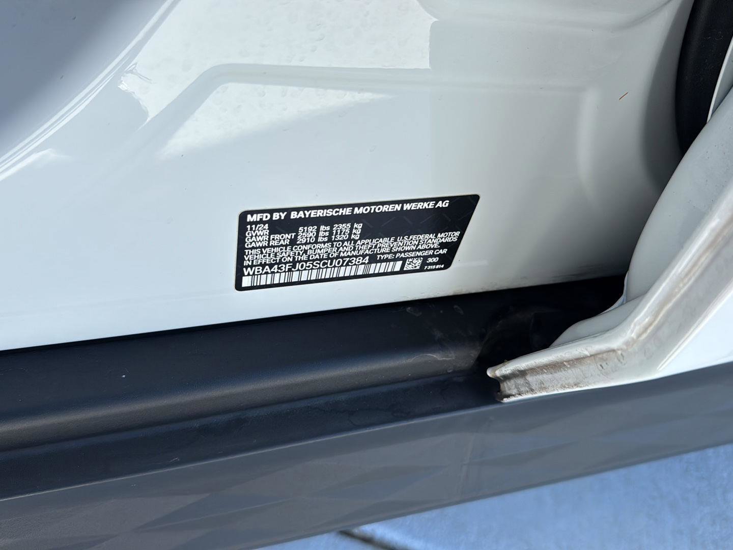 Certified 2025 BMW 530i w/ Premium Package image 38