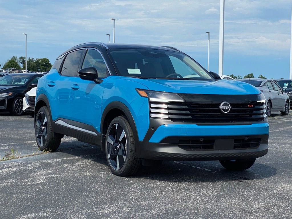 New 2025 Nissan Kicks SR image 2