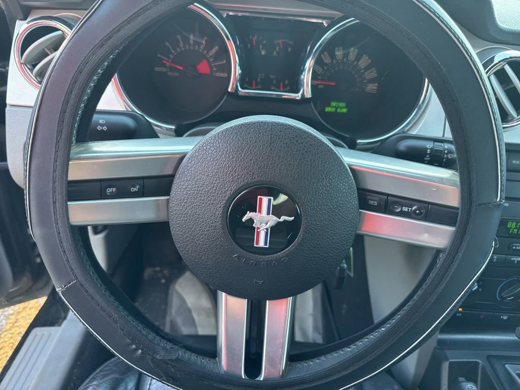 Used 2009 Ford Mustang GT Premium RWD image 13