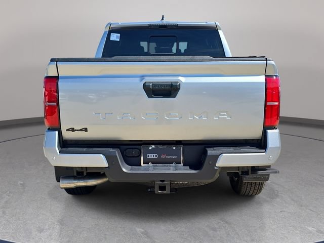 Used 2025 Toyota Tacoma TRD Sport w/ TRD Sport Upgrade Package AWD/4WD image 7