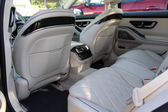 Used 2022 Mercedes-Benz S 500 4MATIC image 24