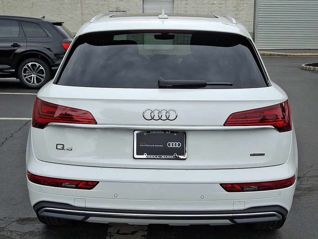 Used 2023 Audi Q5 2.0T Premium w/ Convenience Package AWD/4WD image 11