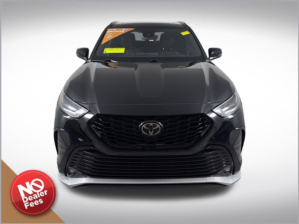 Used 2021 Toyota Highlander XSE FWD image 9