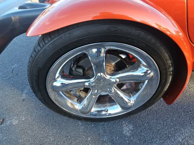 Used 2001 Chrysler Prowler RWD image 12