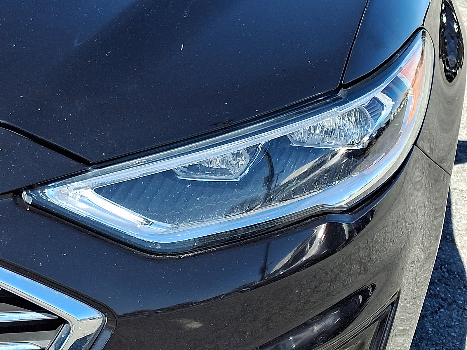 Used 2019 Ford Fusion SEL image 9