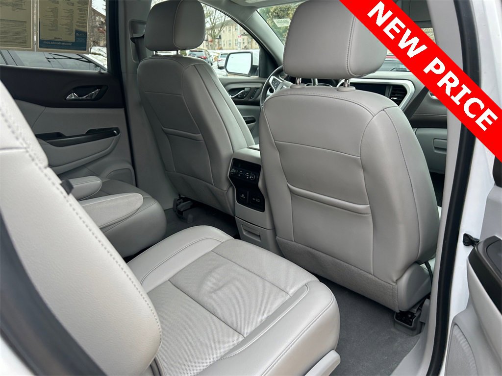 Used 2023 GMC Acadia SLT w/ Technology Package image 24