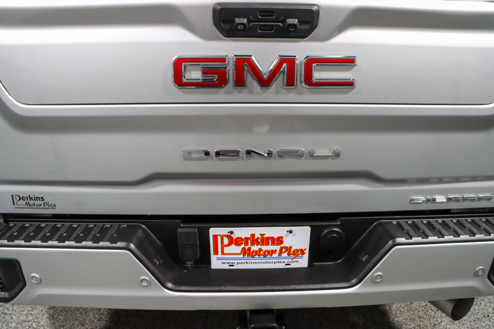 Used 2022 GMC Sierra 3500 Denali image 8