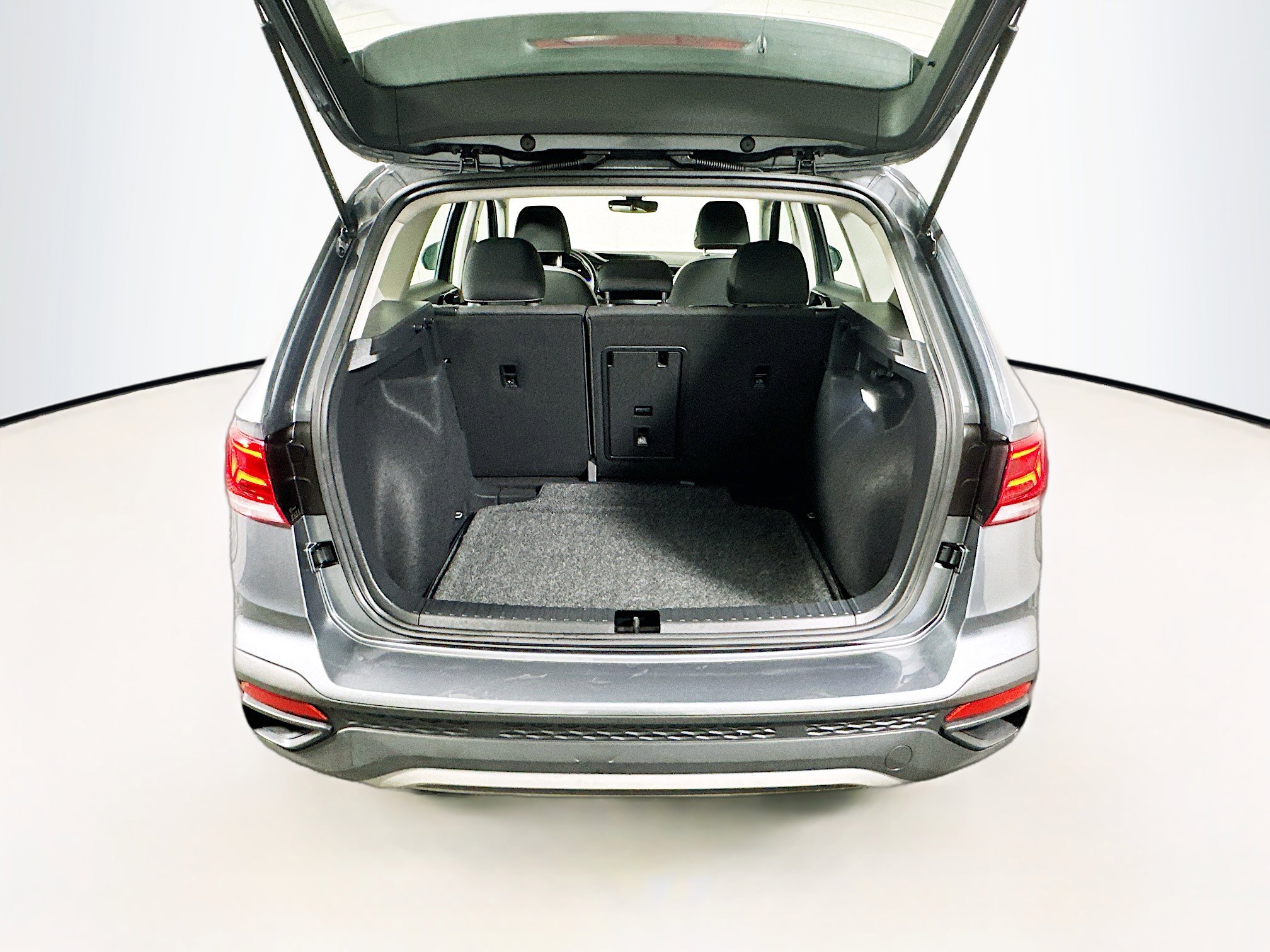 Used 2024 Volkswagen Taos S image 29