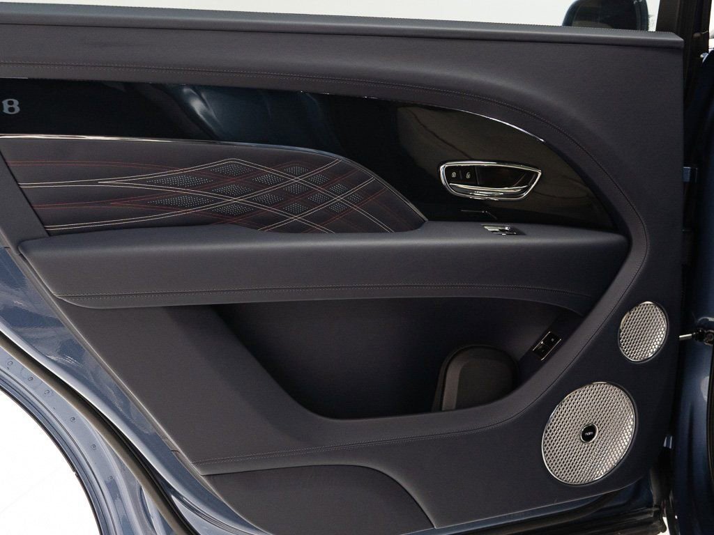 Certified 2025 Bentley Bentayga Extended Wheelbase image 22