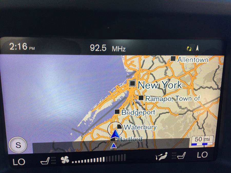 Used 2017 Volvo V60 T5 Cross Country w/ Climate Package image 13