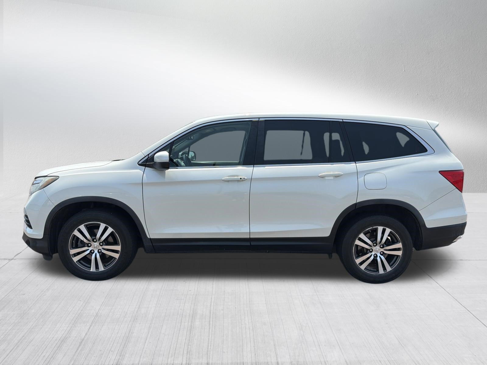 Used 2016 Honda Pilot EX-L image 4