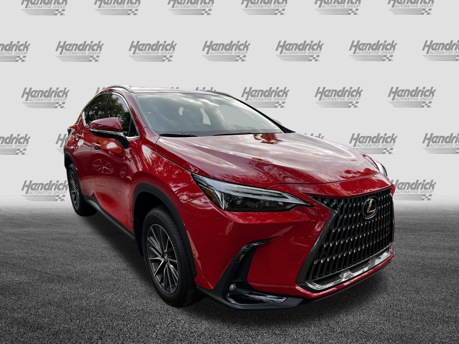 Used 2025 Lexus NX 250 FWD w/ Accessory Package (2T) image 2