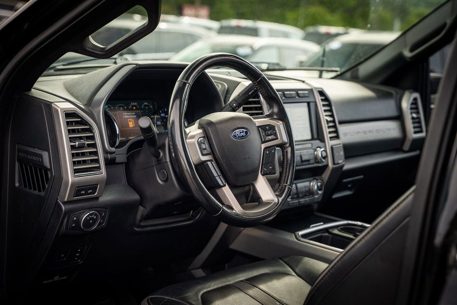 Certified 2019 Ford F250 Platinum w/ Platinum Ultimate Package AWD/4WD image 27