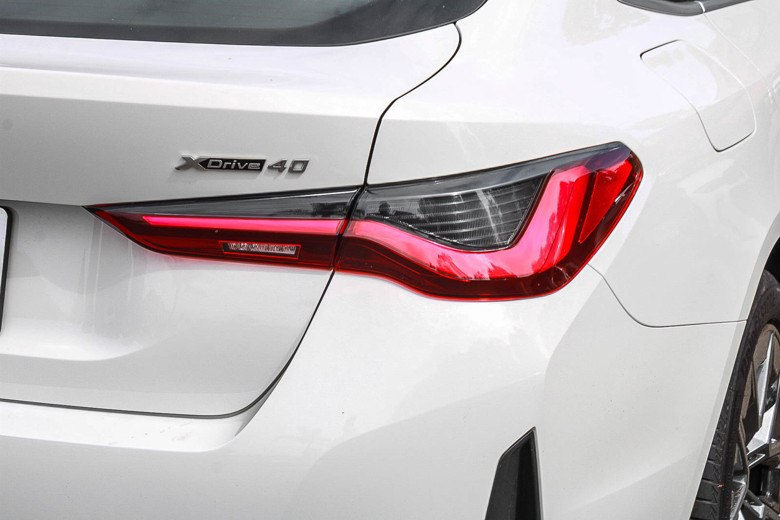 New 2026 BMW i4 xDrive40i AWD/4WD image 7