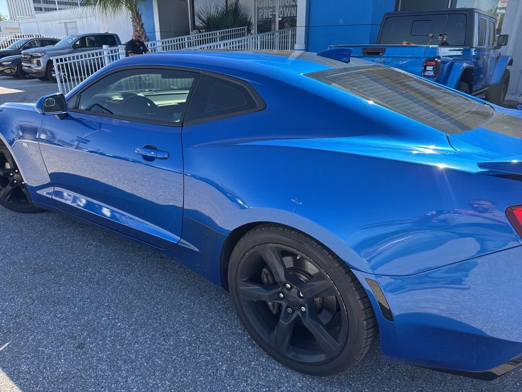 Used 2016 Chevrolet Camaro SS RWD image 6