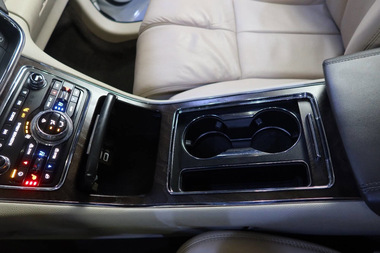 Used 2020 Lincoln Continental Reserve w/ Luxury Package image 40