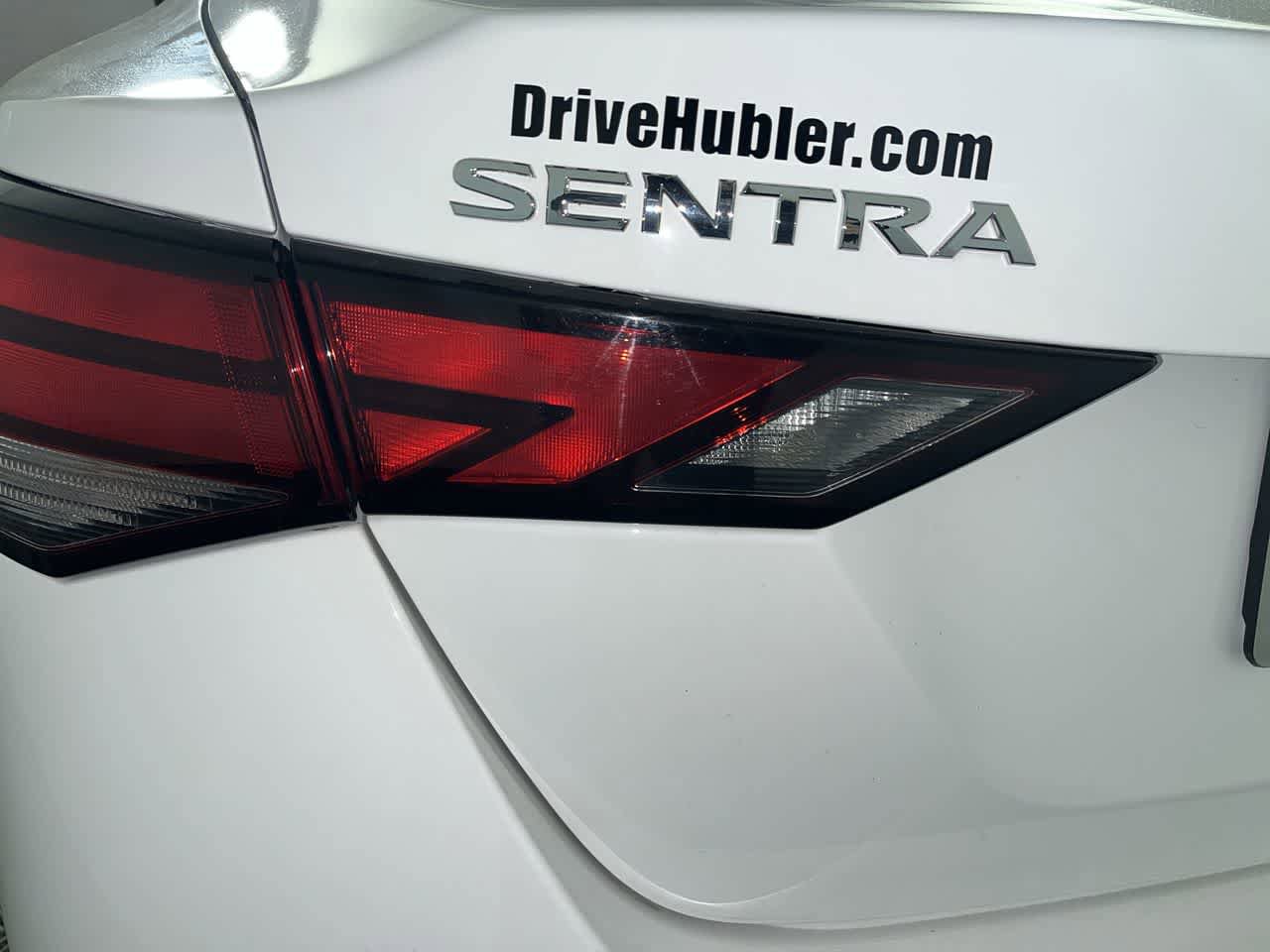 Used 2024 Nissan Sentra SV FWD image 11