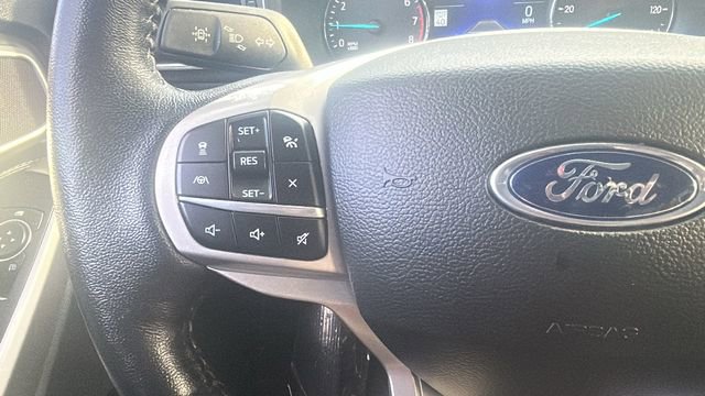 Used 2023 Ford Explorer XLT image 25