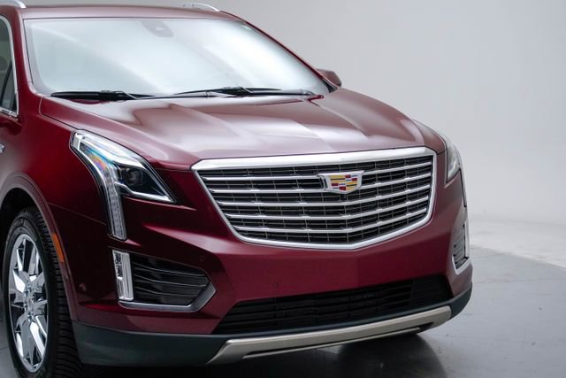 Used 2017 Cadillac XT5 Platinum w/ Driver Assist Package image 10