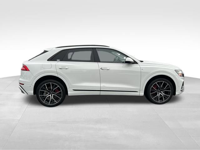 Used 2019 Audi Q8 Prestige w/ Luxury Package image 11