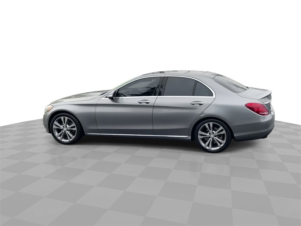 Used 2015 Mercedes-Benz C 300 Sedan image 5