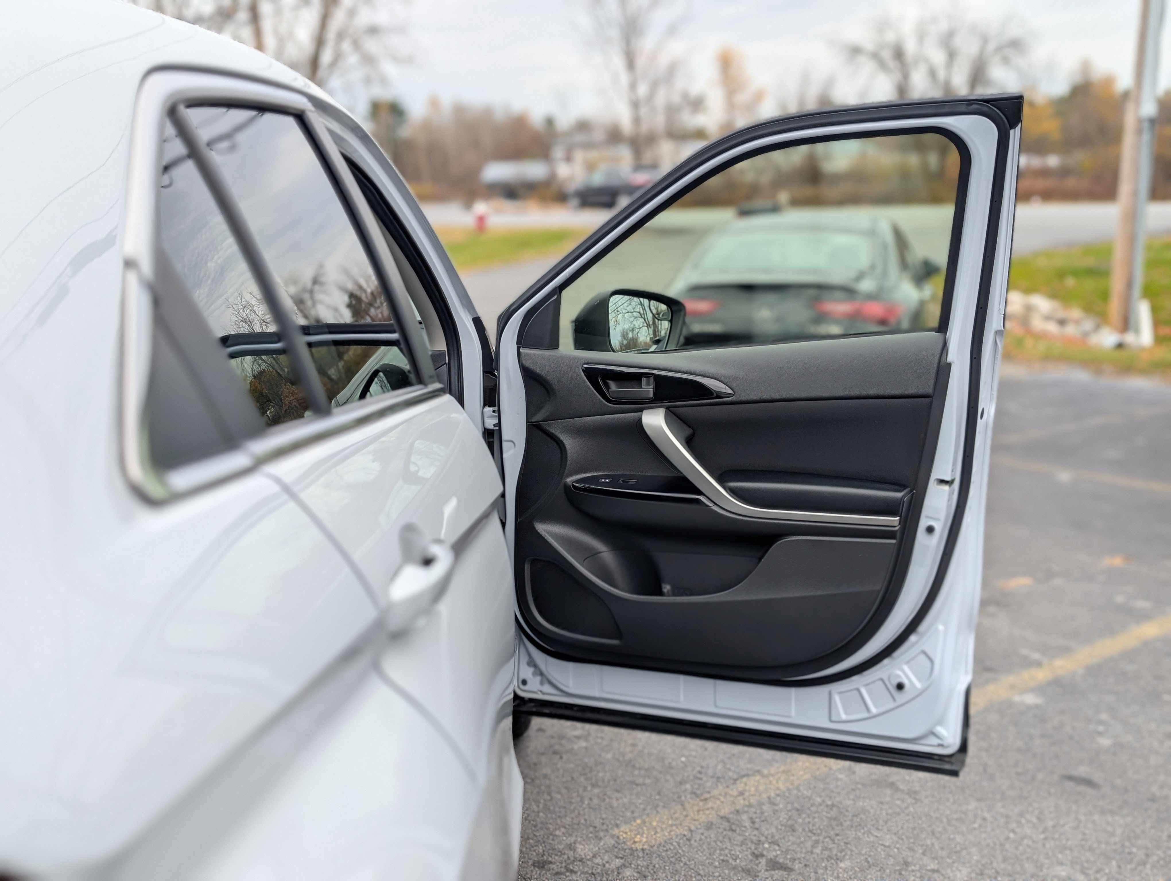 Used 2024 Mitsubishi Eclipse Cross LE image 37