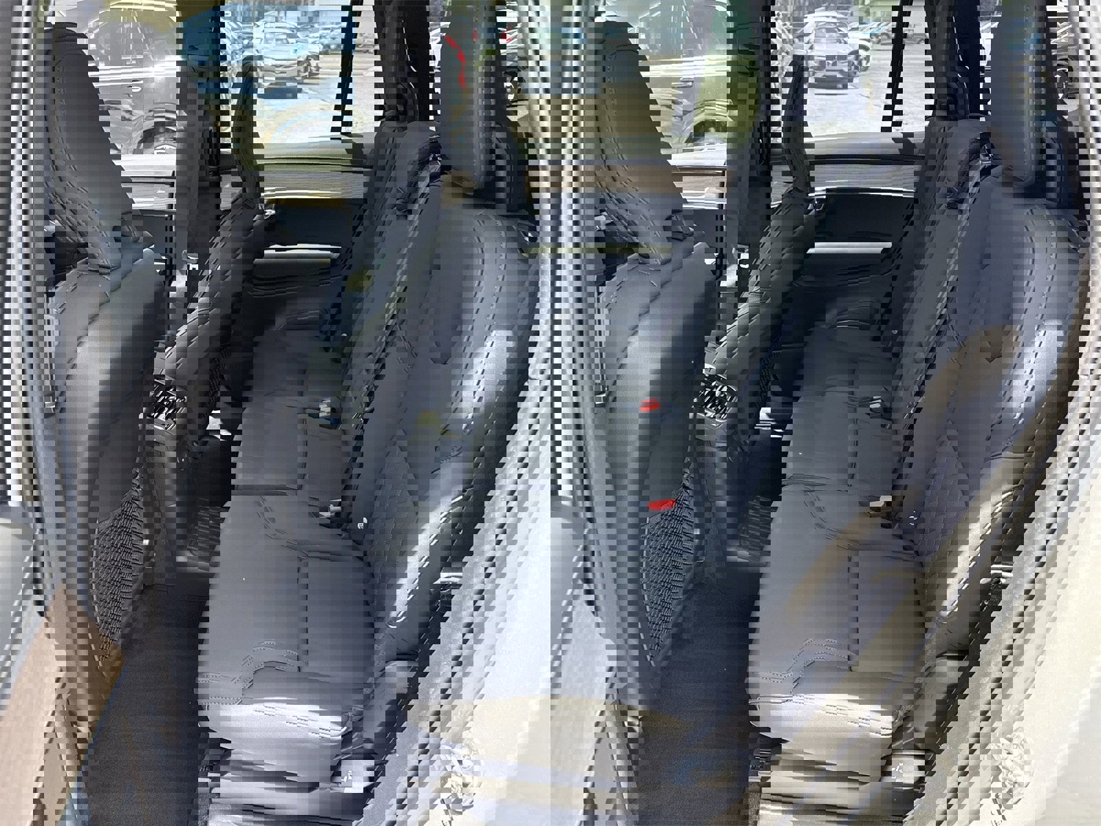 New 2025 Volvo XC90 T8 Plus w/ Protection Package Premier image 13