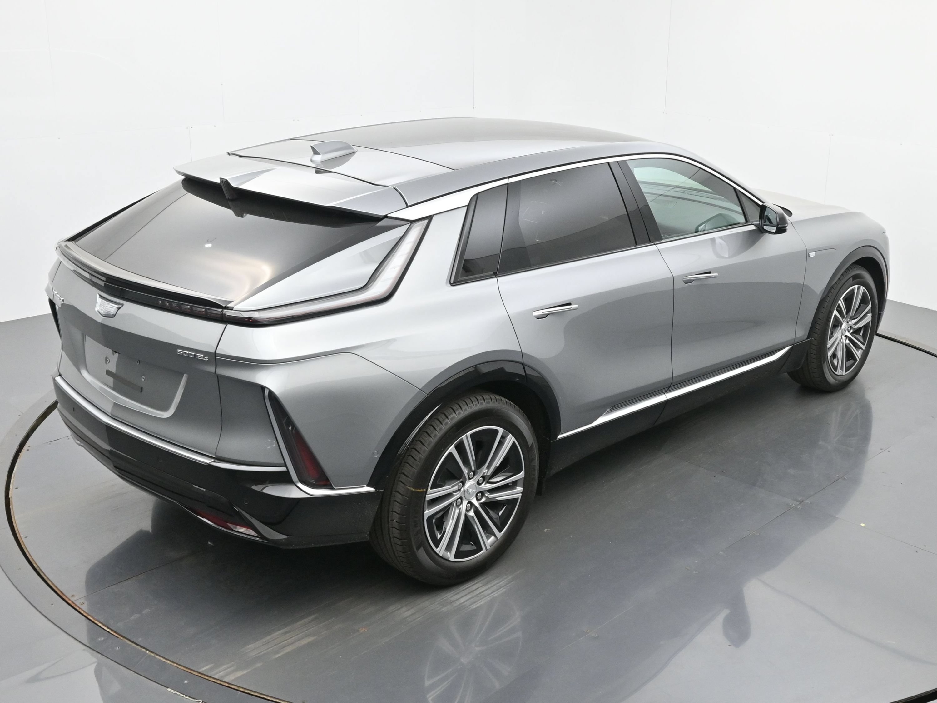 New 2026 Cadillac Lyriq Luxury AWD/4WD image 27