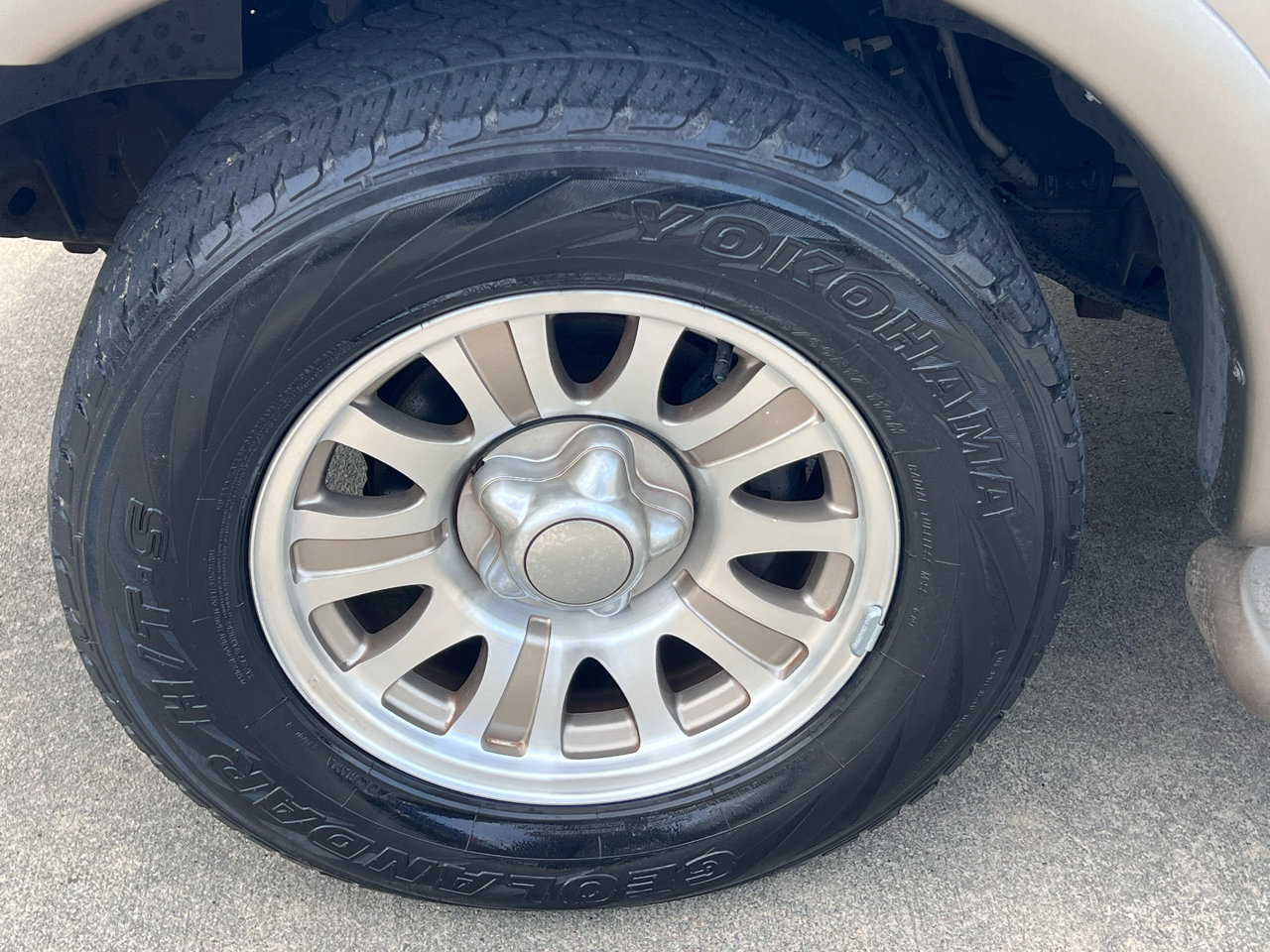 Used 2002 Ford Expedition Eddie Bauer image 20