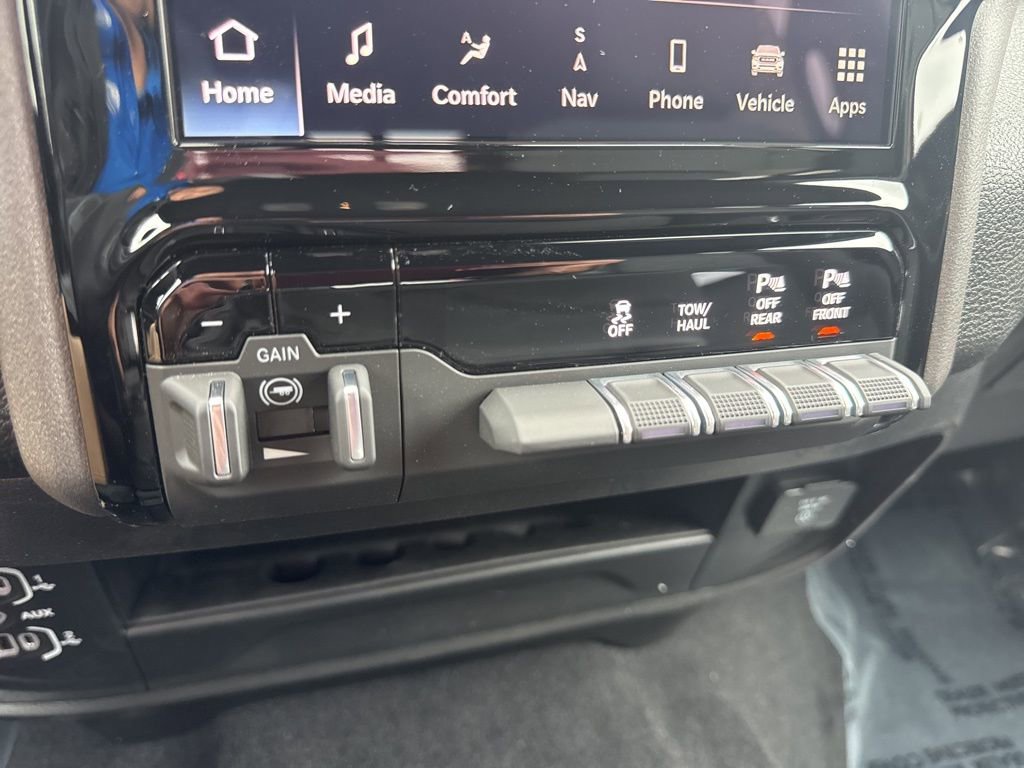 New 2026 RAM 2500 Tradesman AWD/4WD image 7