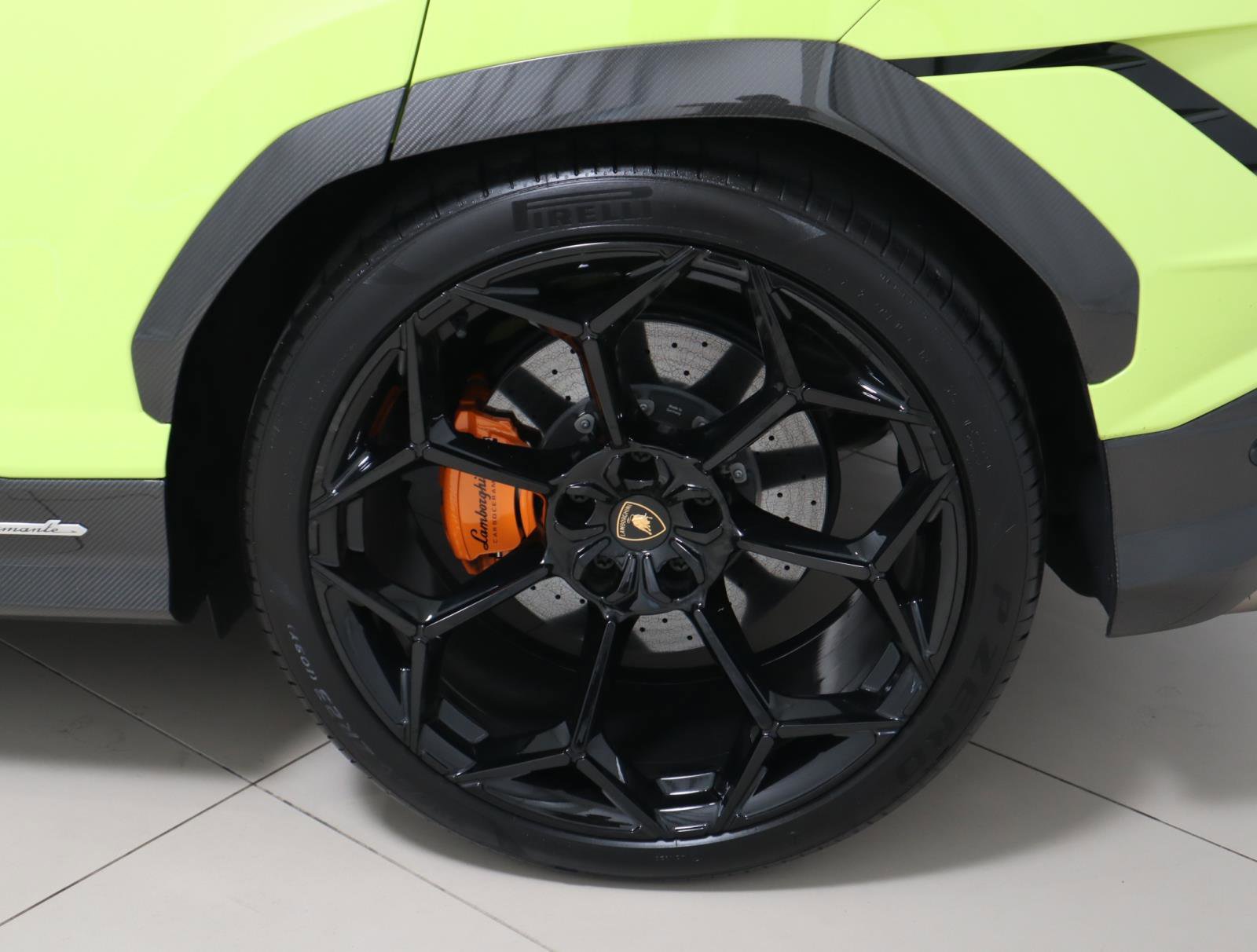 Used 2023 Lamborghini Urus Performante image 9