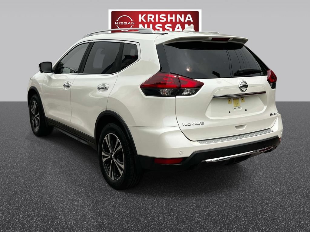 Used 2019 Nissan Rogue SV w/ Sun & Sound Touring Package AWD/4WD image 7