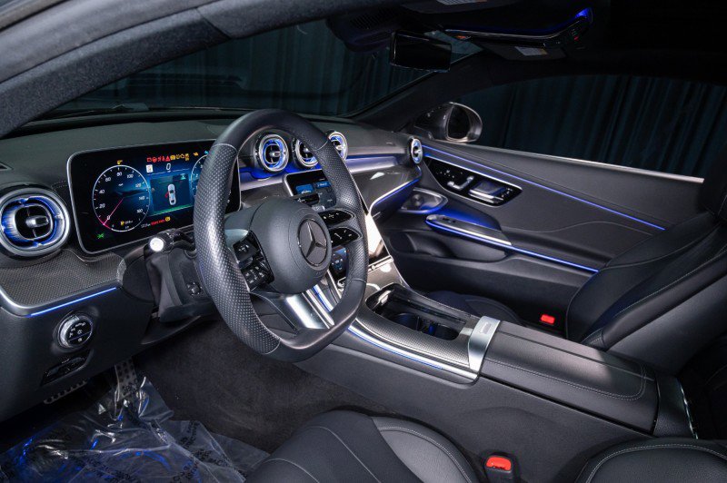 Used 2025 Mercedes-Benz CLE 300 4MATIC Coupe image 14