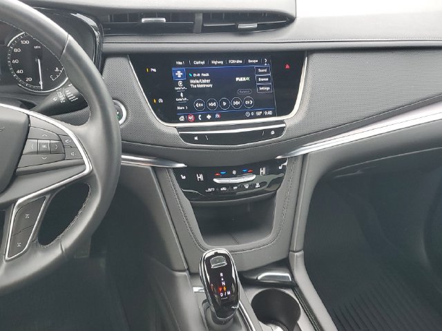 Used 2025 Cadillac XT5 Luxury w/ LPO, Floor Liner Package AWD/4WD image 28