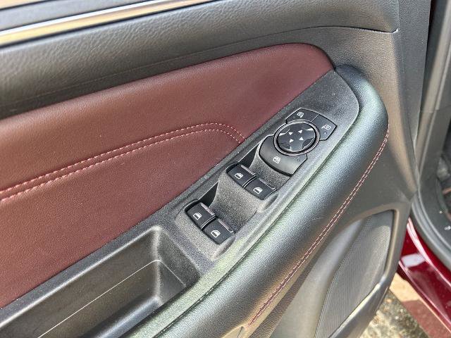 Certified 2022 Ford Edge Titanium w/ Equipment Group 301A image 18