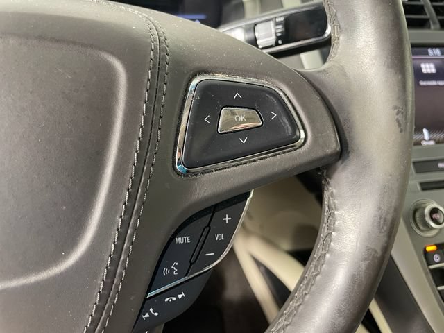 Used 2017 Lincoln MKZ Reserve FWD image 9