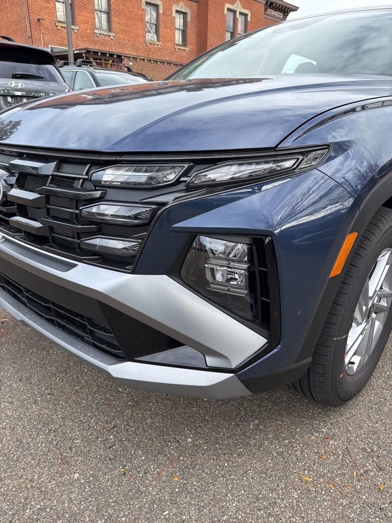 New 2026 Hyundai Tucson SE image 9