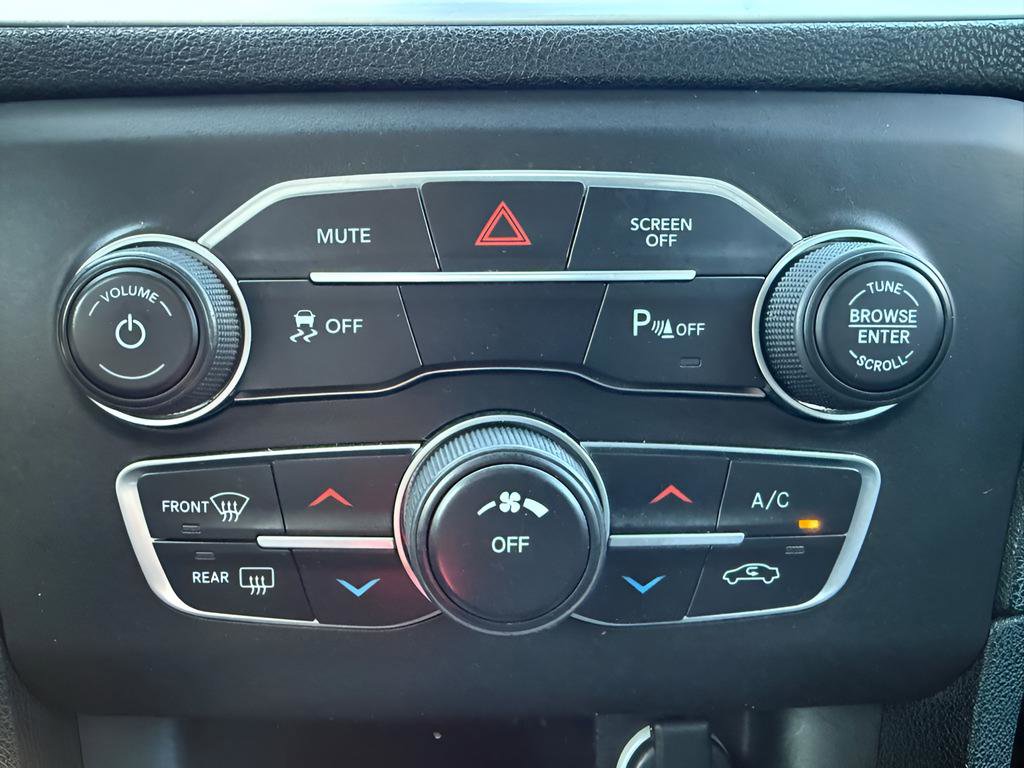 Used 2022 Dodge Charger SXT image 20