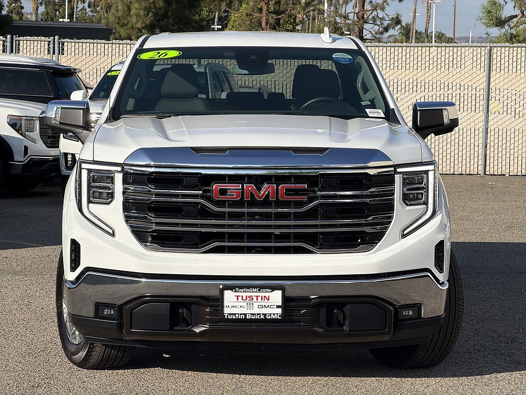 Used 2026 GMC Sierra 1500 SLT RWD image 2