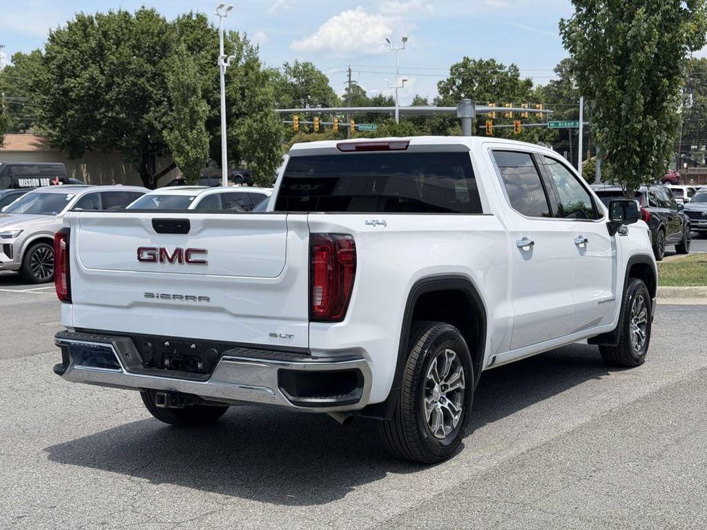 Used 2026 GMC Sierra 1500 SLT AWD/4WD image 19