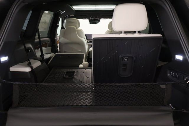 New 2026 Cadillac Vistiq Sport image 22